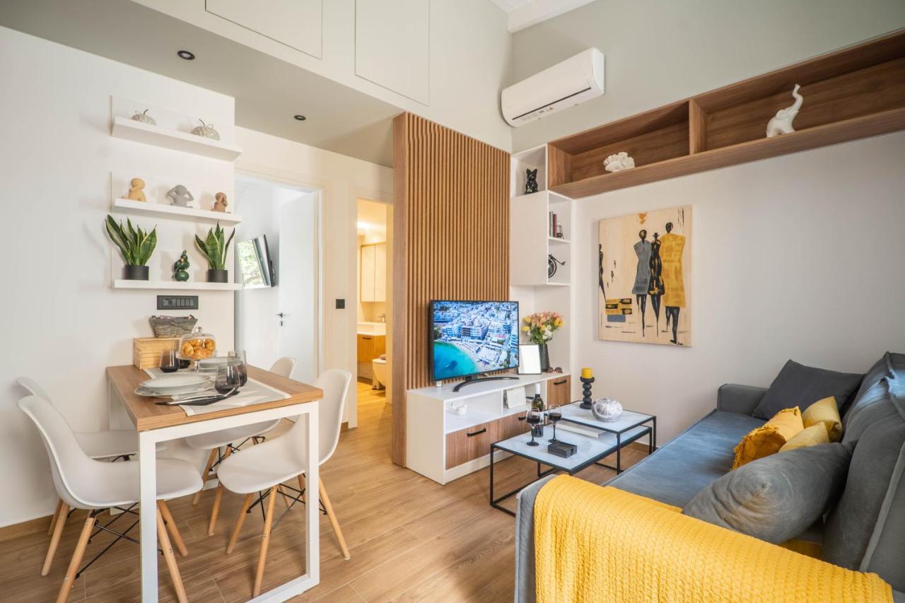 Semesterbostad Antigone's Lux 5 Mins Walk To Beach, Old Town, Chania (Crete)