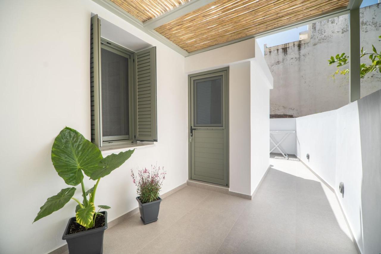 Antigone's Lux 5 Mins Walk To Beach, Old Town, Ferienhaus